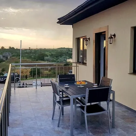 The House Herberg Limanu